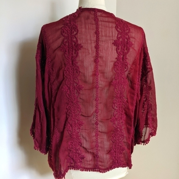 TAYLOR & Sage Sheer Lace Boho Cardigan Topper in Cranberry M - Picture 7 of 13